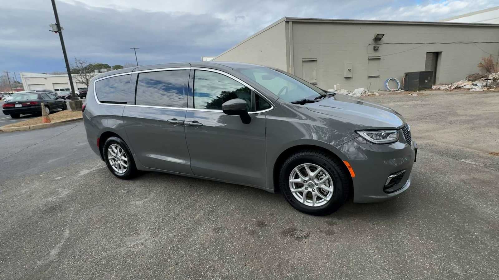 2023 Chrysler Pacifica Touring L