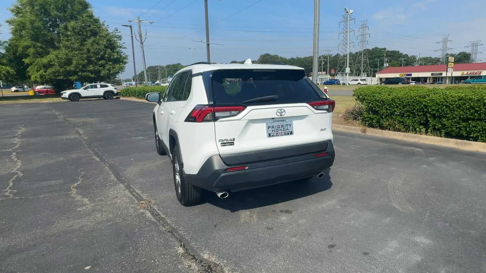 2024 Toyota RAV4 XLE
