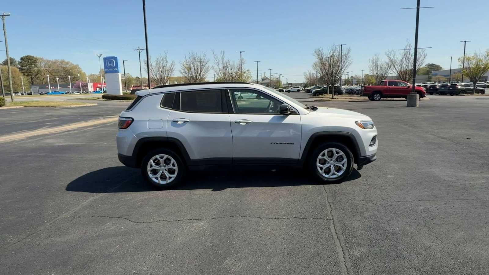 2024 Jeep Compass Latitude