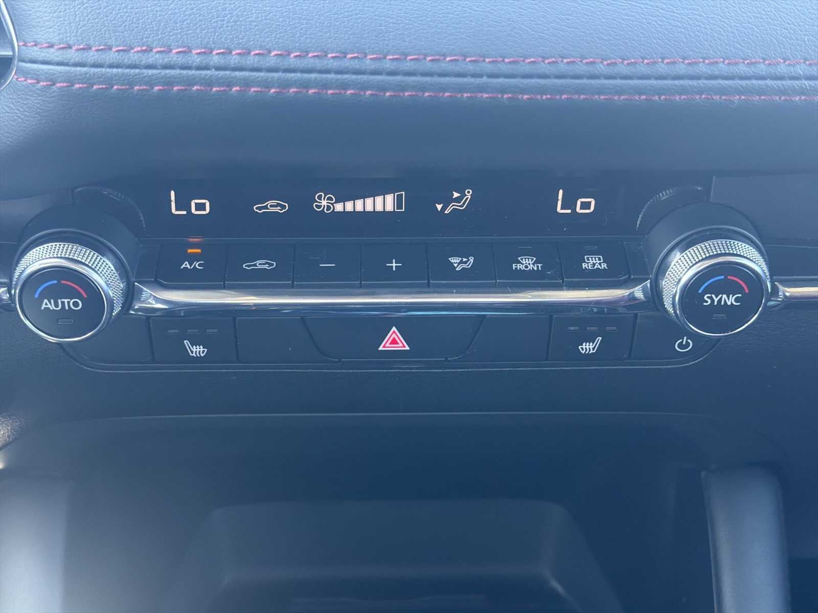 2024 Mazda Mazda3 Sedan 2.5 S Carbon Edition