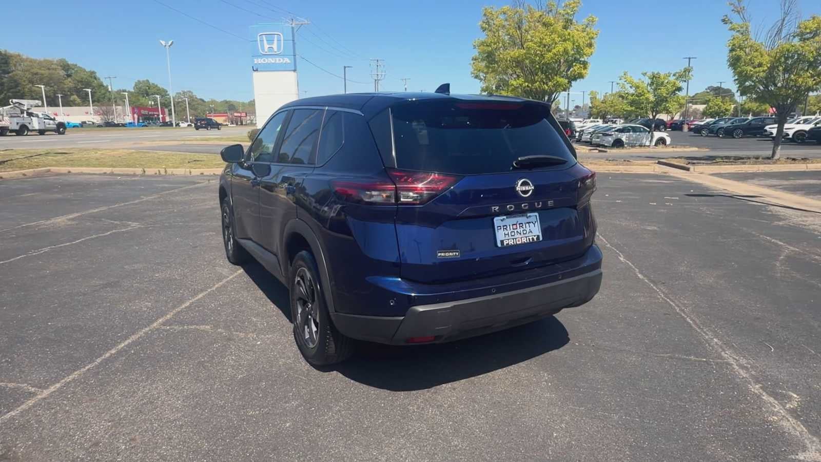 2025 Nissan Rogue SV