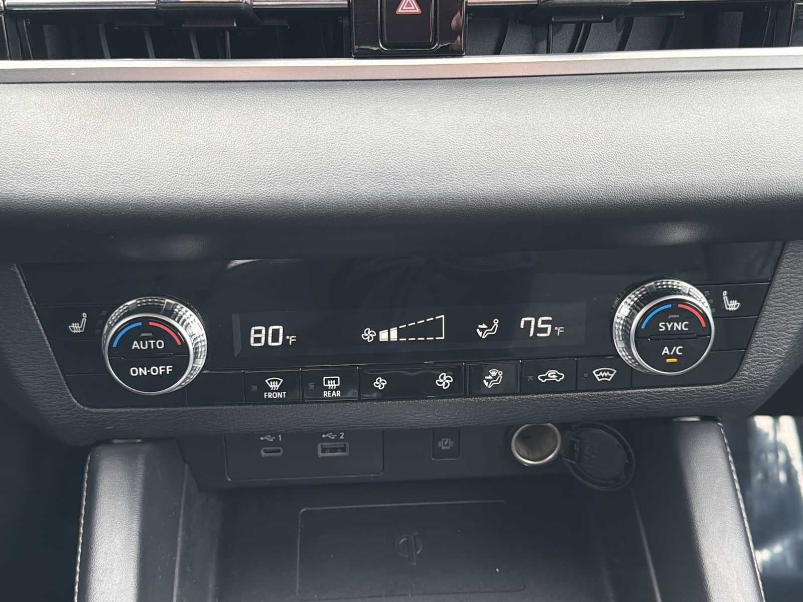 2024 Mitsubishi Outlander Plug-In Hybrid SE