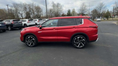 2024 Mitsubishi Outlander Plug-In Hybrid SE