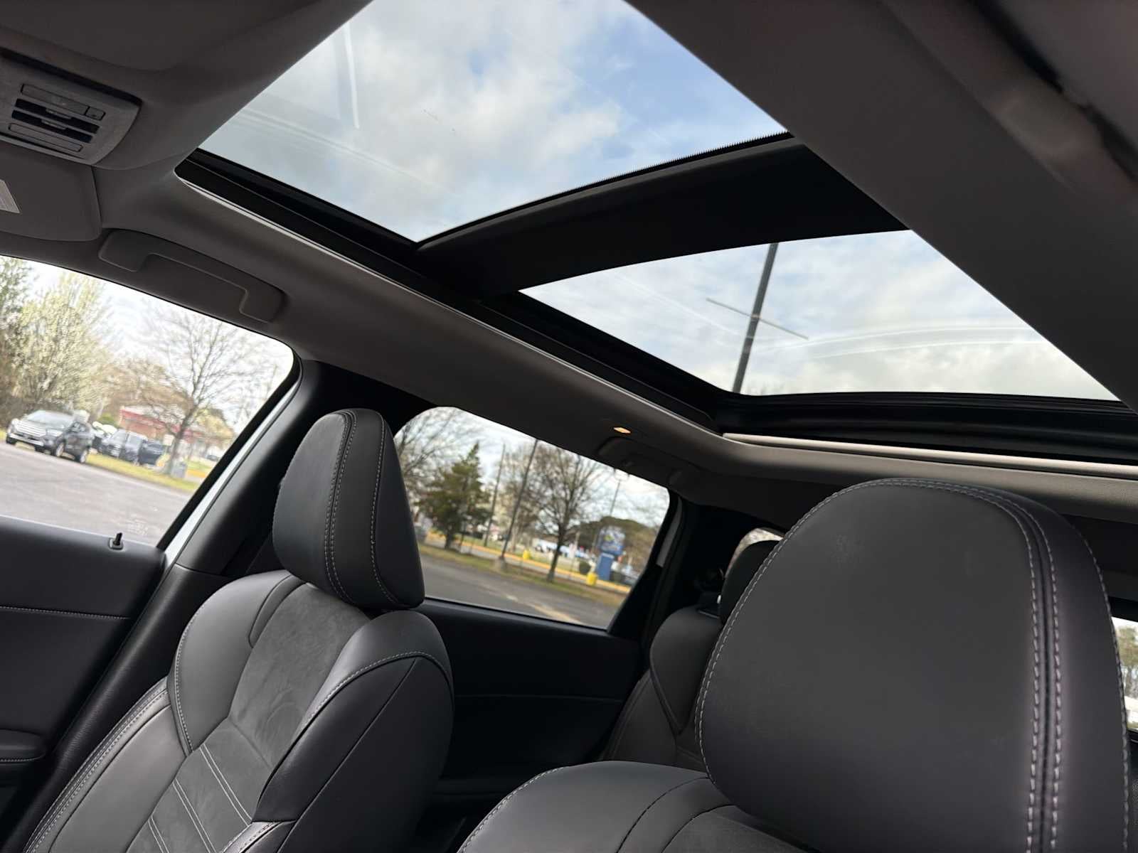 2024 Mitsubishi Outlander Plug-In Hybrid SE