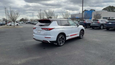 2024 Mitsubishi Outlander Plug-In Hybrid SE