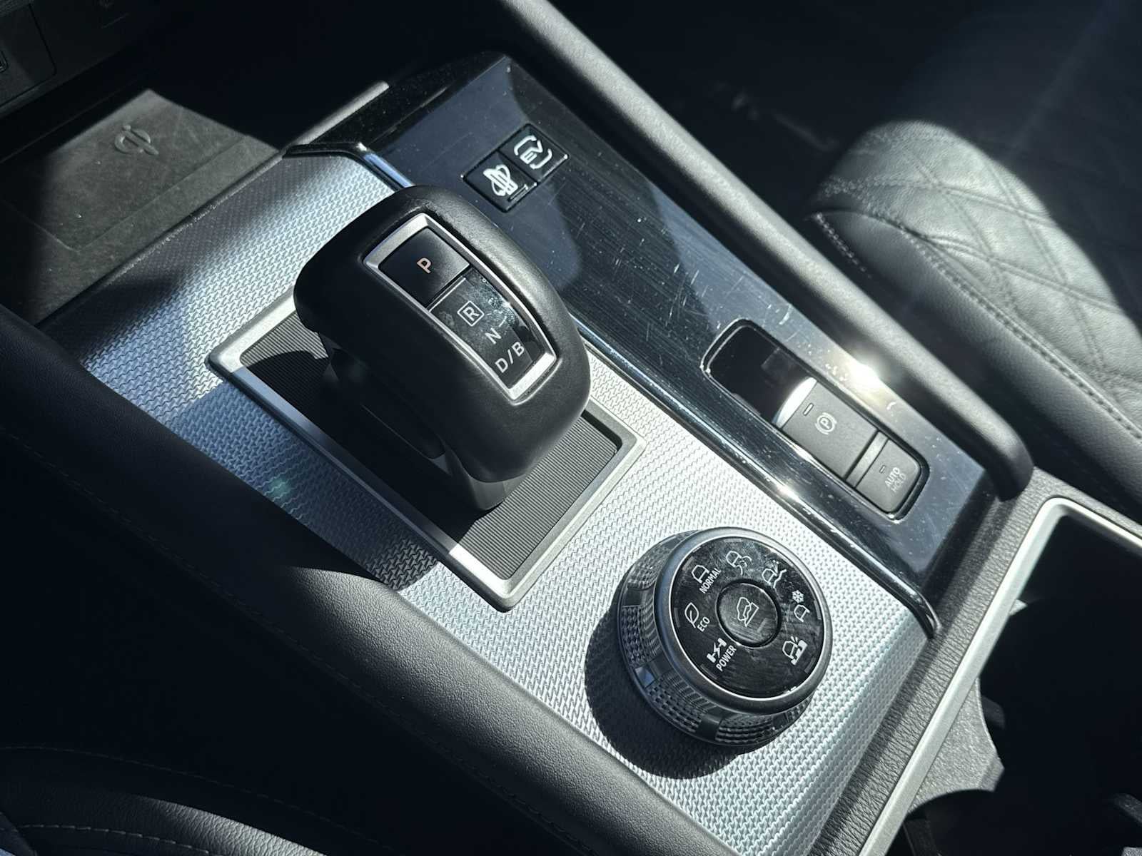 2024 Mitsubishi Outlander Plug-In Hybrid SEL