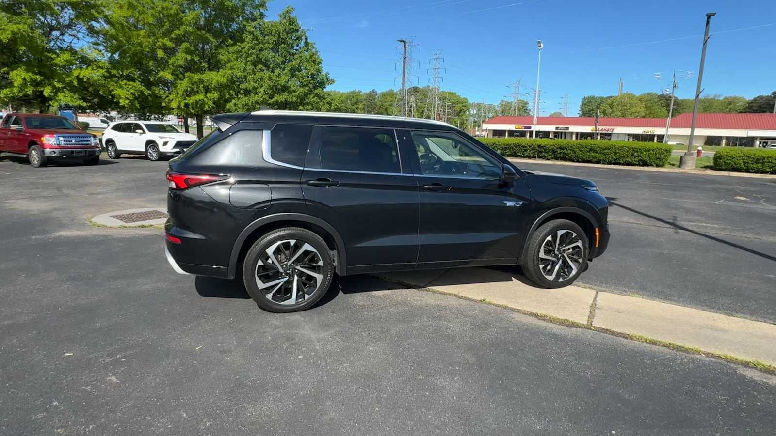 2024 Mitsubishi Outlander Plug-In Hybrid SEL