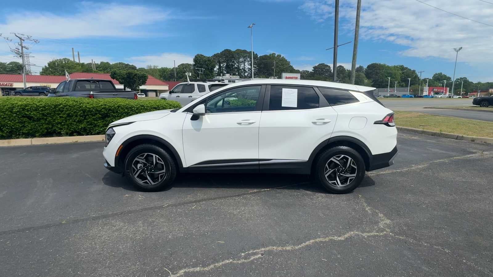 2024 Kia Sportage LX