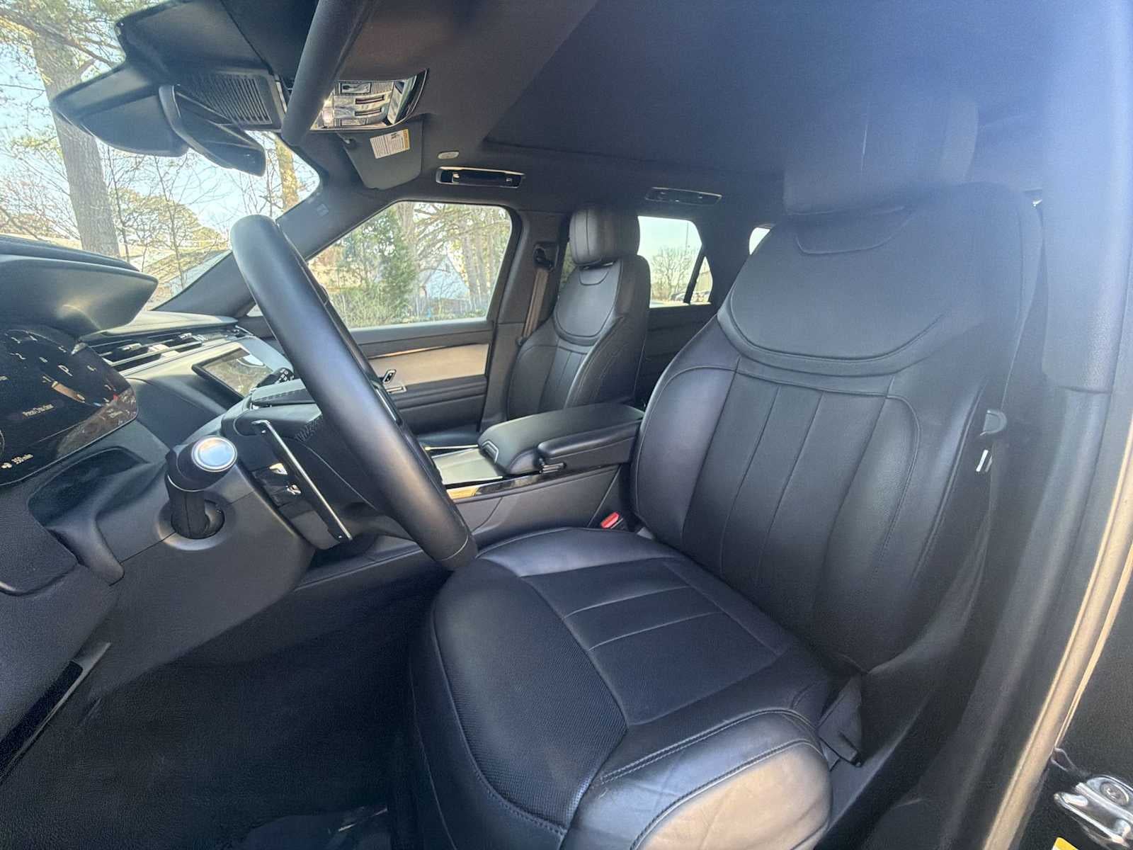 2025 Land Rover Range Rover Sport SE